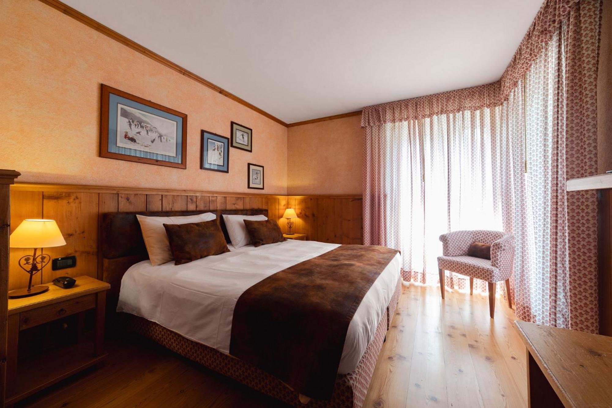 Hotel Bouton D'Or - Courmayeur Exterior foto